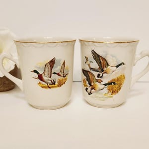 Vintage Weatherby Hanley Tea Cups (Set of 2) - Royal Falcon Ware Flying Geese Gold Trim Made in England