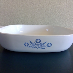 Vintage Corning Ware Blue Cornflower Casserole 10 in. P-10-B/ 1960s