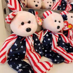 Ty Beanie Baby Spangle / Light Pink Face Bear / 99 / Stars and Stripes