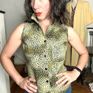 vintage leopard print button up tank top - recycled fashion - animal print sleeveless top