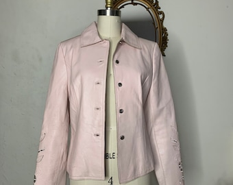 Jaqueta de couro rosa vintage dos anos 90 - tamanho 4 da marca Together - estampa floral recortada