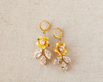 Gold floral bridal earrings Crystal jewelry CZ wedding earrings Gold leaf earrings Dangle earrings Sparkling earrings Bridesmaid earrings