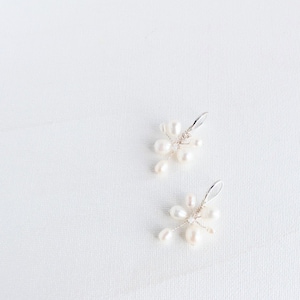 wedding earrings, Bridesmaid earrings, Star pearl wedding earrings, Modern bride earrings