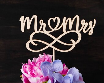 Mr & Mrs wooden cake topper Wedding cake topper Engagement party cake topper Cake toppers for wedding Wood Cake Topper
