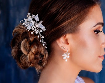 Pearl star bridal earrings Modern bridal earrings Special occasion earrings Delicate bridal earrings Celestial wedding earrings