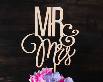 Mr & Mrs wooden cake topper Wedding cake topper Engagement party cake topper Cake toppers for wedding Wood Cake Topper