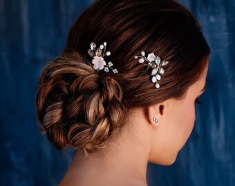 Pearl wedding hair pins Rhinestone bridal hair clip Gold hair pins Crystal hair pins Floral hair clips Flower Bridesmaid hairpins FLORIA