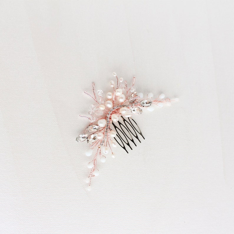 Blush bridal hair comb Rose gold wedding hair piece Rose gold pearl hair clip Crystal hair comb Rhinestone wedding headpiece imagem 4