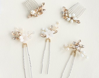 Pearl Crystal Flower Wedding Hair Pins Gold Bridesmaid Hair Pins set of 5 Rhinestone Bridal Hair pins Crystal Hair Pins for Weddings