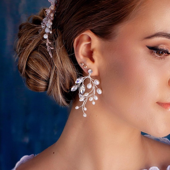 Pearl Crystal Bridal Earrings Boho Wedding Earrings Modern Bridal Earrings Special Occasion Earrings Crystal Earrings Studs Bridal Jewelry Etsy