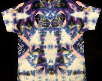 Tie-dye T-shirt : XL Gildan - psychedelic cloud furby with flower mandala sides