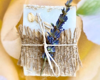 Country Wedding Favor / Lavender Soap Favor