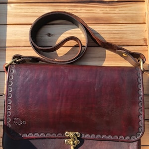 Leather purse -Hand molded leather purse.