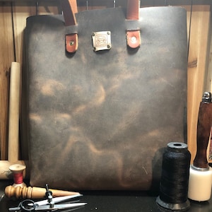 Tote- The Knightsbridge tote ,Oiled leather tote