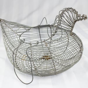 Primitive Egg basket Chicken Bird (Small) - Country Farmhouse