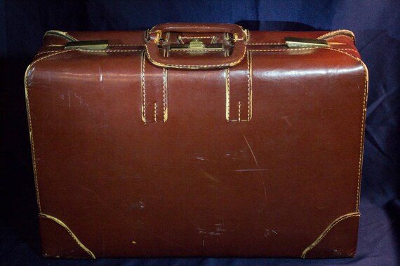 tommy traveler luggage