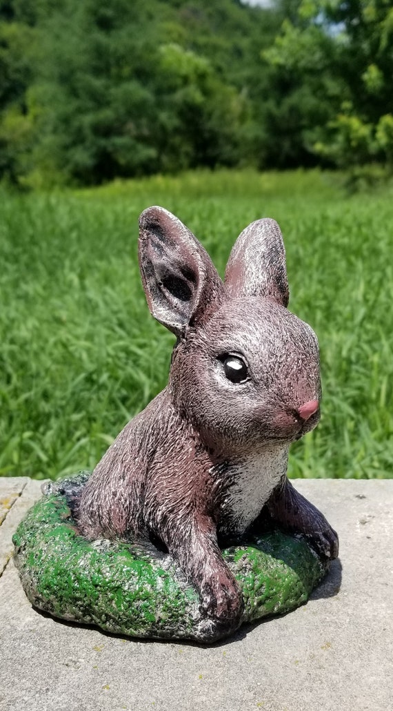Rabbit Statue Bunny Yard Ornament