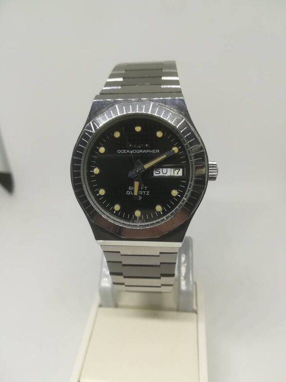 Vintage Bulova Oceanographer men's wristwatch