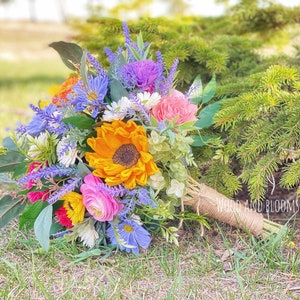 Jewel Tone Bouquet, Wildflower Bouquet, Sola Wood Flower, Colorful Wedding Bouquet, Bridal Bouquet, Handpicked style bouquet