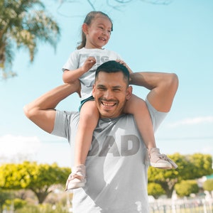 Sólido TAUPE Papá. Mom, Big Bro, Big Sis y cualquier camiseta de nombre personalizado para recién nacidos Coincidencia familiar -Nombre personalizado en sombreros de bebé