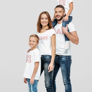 Sólido MUAVE Papá. Mom, Big Bro, Big Sis y cualquier camiseta de nombre personalizado para recién nacidos Coincidencia familiar -Nombre personalizado en sombreros de bebé