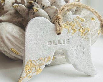 Personalized Dog Paw Print Angel Wings Ornament: Pet Memorial Gift
