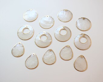 4Pcs-Round Shell Pendant, Mother of Pearl Pendant, MOP Round Disc, Natural White Dangle Tear Drop Pendant for Making Wedding Bridal Jewelry