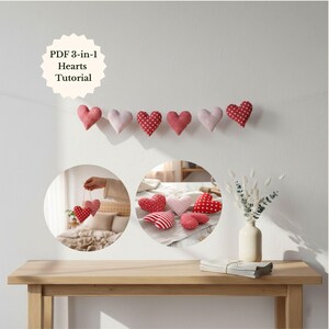 Op de afbeelding: Een slinger van stoffen harten in roze en rode tinten hangt aan een witte muur. De harten hebben effen en stippen patronen. De afbeelding bevat ook de tekst "PDF 3-in-1 Hearts Tutorial".