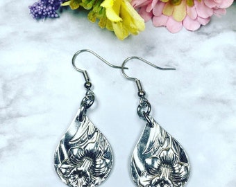 Gorgeous Daffodil teardrop earrings/necklace/or set- Repurposed Silverware Earrings - Daffodil NecklaceDaffodil