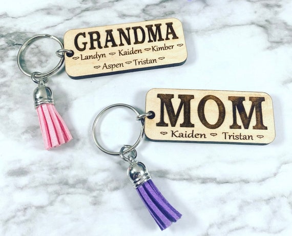 Kids’ name keychain -Mom/Grandma/Nana/Dad/or anyone!!!! Laser engraved mom keychain - Mother’s Day Keychain