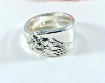 Vintage Silver Plated Spoon Ring - 1950s Daffodil Design