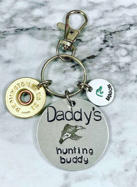 Dad/Mom/Grandma/Grandpa etc's hunting buddy/buddies with personalized names - Dad's hunting buddies keychain