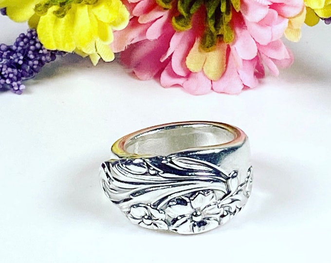 Spoon Ring - Evening Star Floral Spoon Ring - Vintage Silverware Ring