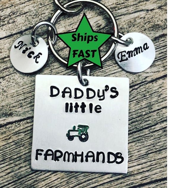Daddy's Little Farmhands - Children's name keychain - Personalized kid name parent gift