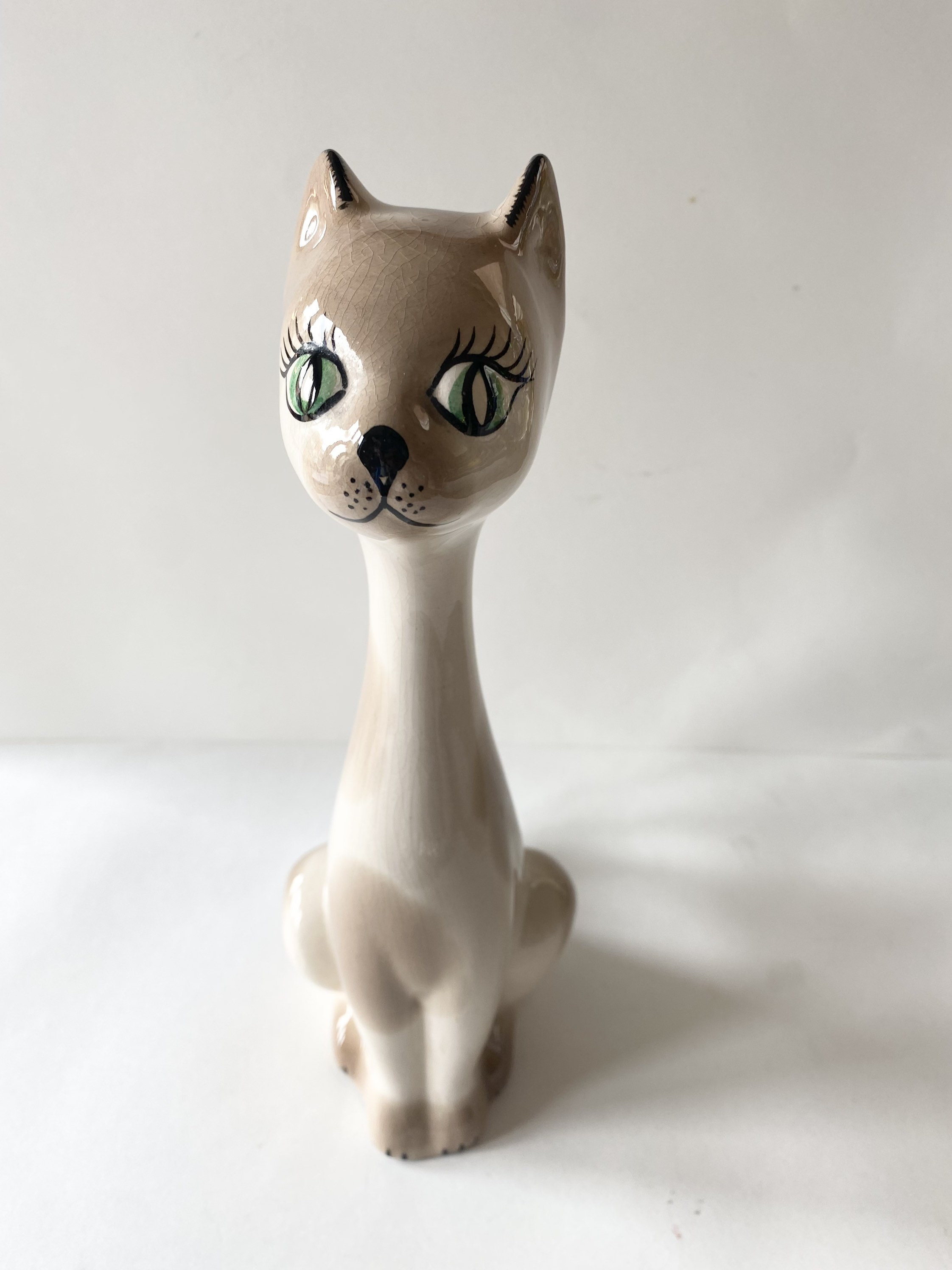 【misen2014さま】vintage figure ୨୧ ベージュ 猫ちゃん il_fullxfull.3823954587_obp5.jpg