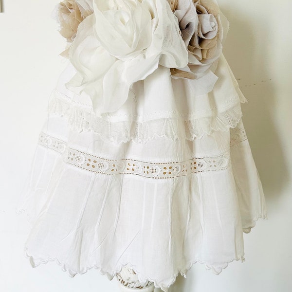 Jupon d’abat-jour « ROMANTIQUE », Dentelle, style ancien , blanc, vintage Shabby