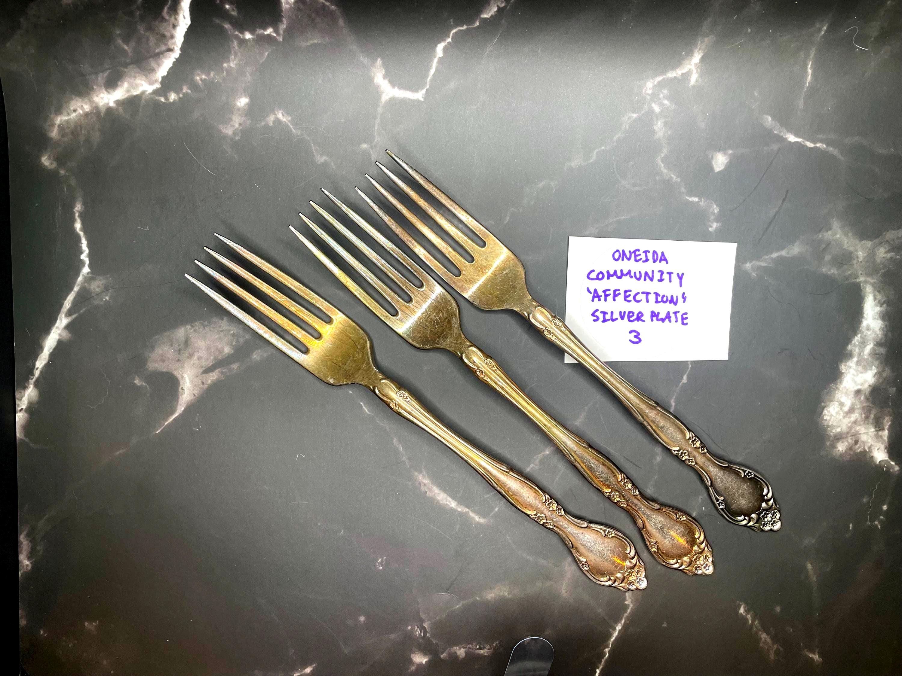 【Oneida】 メロンフォルムのティーサービス 4点 Oneida Affection Silverware Set - Etsy