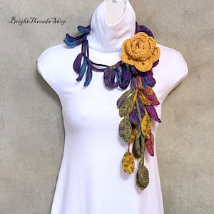 Gehäkelter Lariat Schal Blumen, Herbstfarben, Brosche Gelb