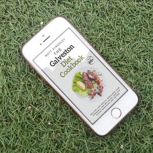 Reimagine midlife health with the “Galveston Diet.” Specially crafted for women in perimenopause and menopause, this book empowers you to achieve hormone balance and sustainable weight loss. Embrace a doctor-developed, anti-inflammatory eating plan featuring intermittent fasting, optimized macros, and delicious, easy recipes. Get actionable tips to tackle symptoms like fatigue and hot flashes, restore energy, and foster confidence for a vibrant, thriving lifestyle.