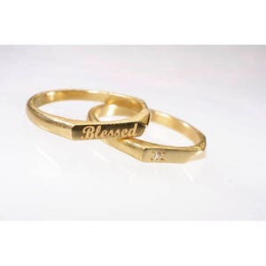 Conjunto de anillos apilables, anillo de nombre personalizado, anillo personalizado, anillo de nombre personalizado de oro, anillo de oro apilable, regalo para ella, anillo de nombre de niño
