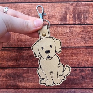 Schattige retriever geborduurde sleutelhanger | Cadeau hondenliefhebber | Geborduurde tashanger | Kunstleer | Kreeftclip-hardware | Bagagelabel voor schattige puppy