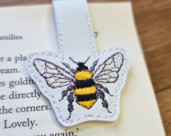 Cute Bumble Bee Magnetic Bookmark | Embroidered Bookmark | Folded Magnetic Design | Book Lover Gift | Super Cute Bee | Bookish Accessory