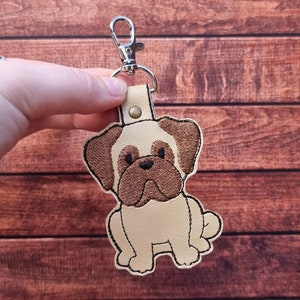 Portachiavi ricamato a forma di carlino / Regalo per amanti dei cani / Ciondolo per borsa ricamato / Vinile in similpelle / Moschettone / Etichetta per borsa a forma di cucciolo