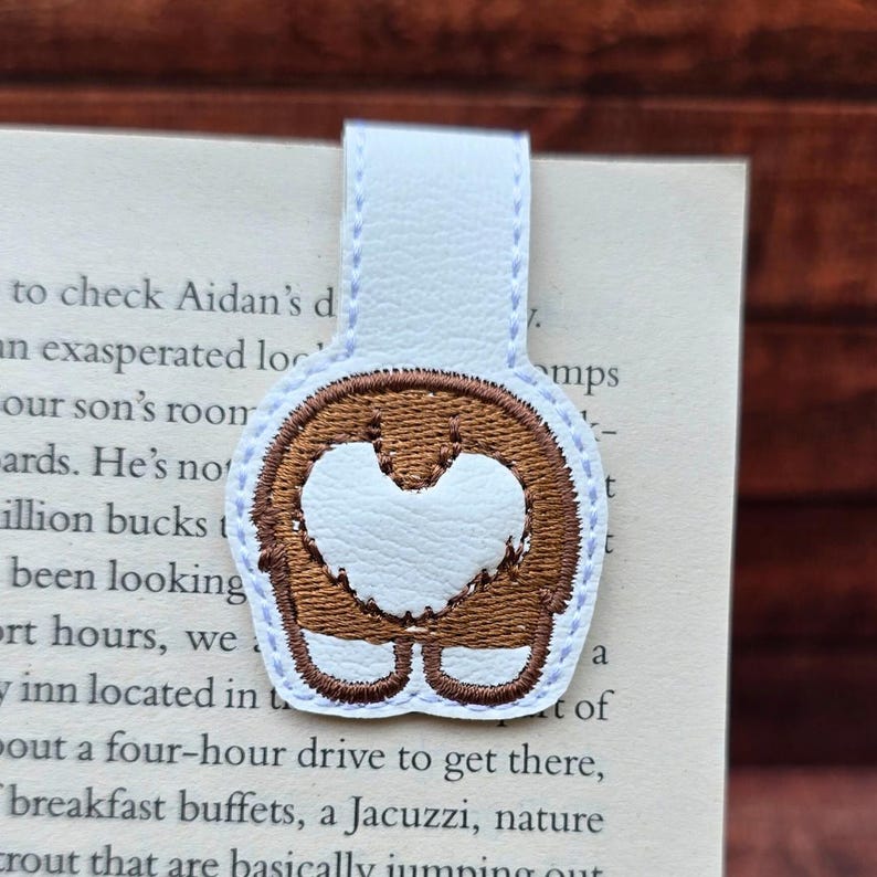Embroidered Corgi Magnetic Bookmark: Faux Leather Book Accessory image 2