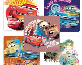 25 pegatinas (con licencia) de Disney Cars Friends, 2,5" x 2,5" cada una.