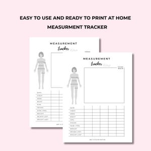Puede incluir: Dos imprimibles blancos de seguimiento de medidas sobre un fondo rosa claro. Cada rastreador presenta una silueta femenina, puntos de medición y una tabla para registrar datos. El texto "MEASUREMENT tracker" es visible. El texto superior dice "EASY TO USE AND READY TO PRINT AT HOME MEASURMENT TRACKER".