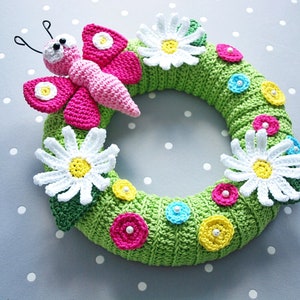 Crochet pattern door wreath with butterfly PDF file in German image 3