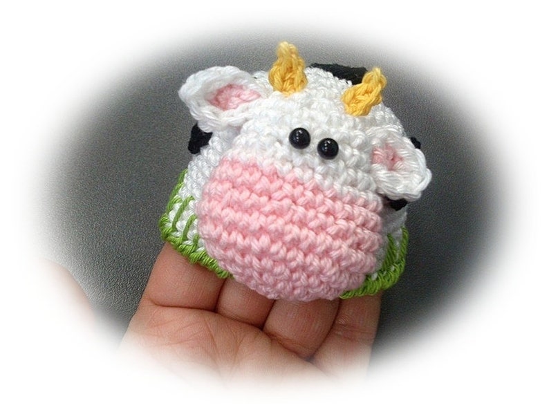 Crochet pattern egg warmer cow PDF file in German image 4