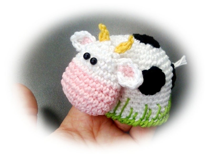 Crochet pattern egg warmer cow PDF file in German image 2