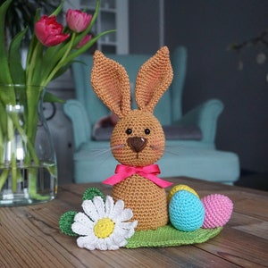 Crochet pattern bunny with colorful eggs - PDF file in German